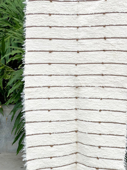 Tapete Médio Algodão Puxadinho Pompom Bege 0,80x1,50m