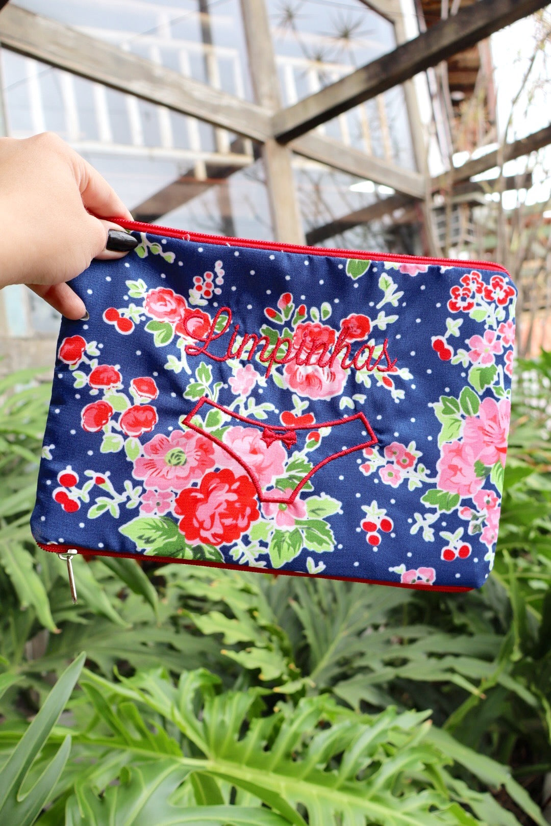 Necessaire Porta Calcinha Limpinha Sujinha P Flores Azul Marinho
