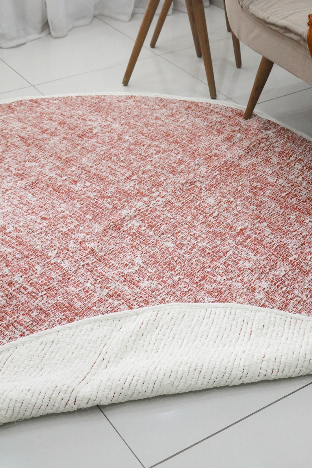 Tapete Algodão Redondo Dupla Face Cru/ Vermelho 2,0m