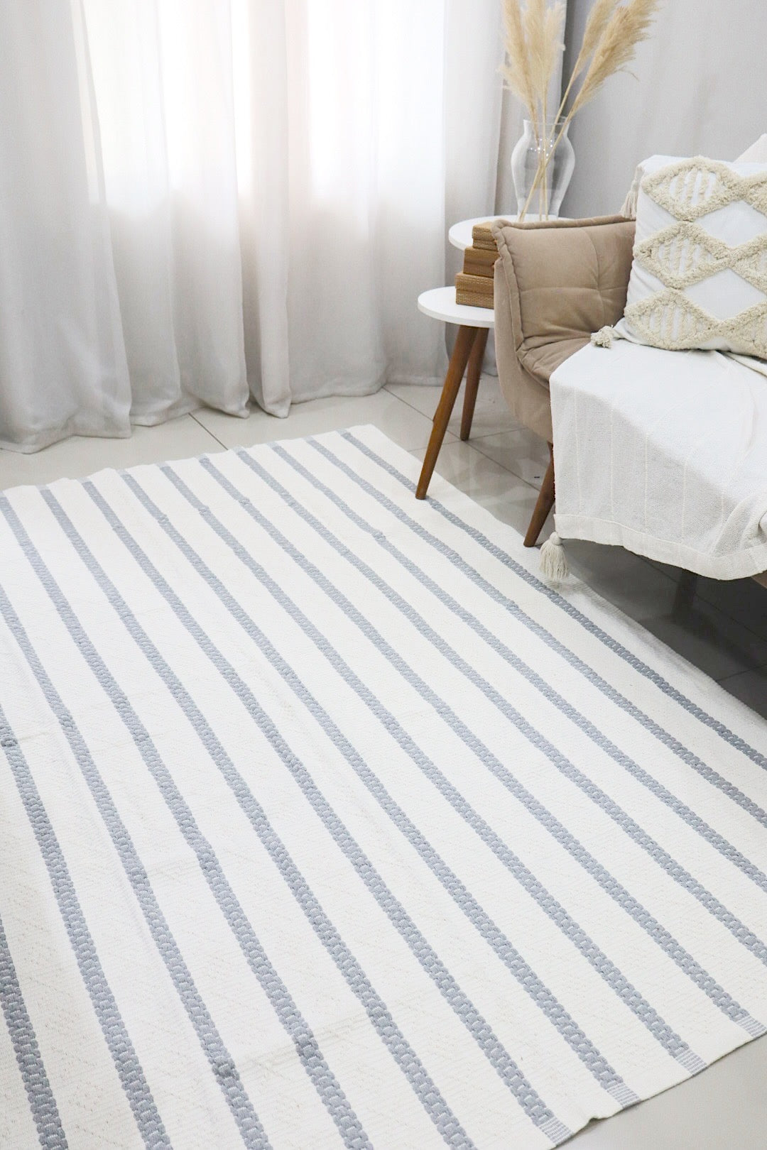 Tapete Itatiaia Listrado Algodão Cru com Cinza 1,50x2,00m