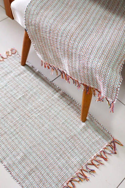 Par de Tapete de Malha Liso Verde Claro