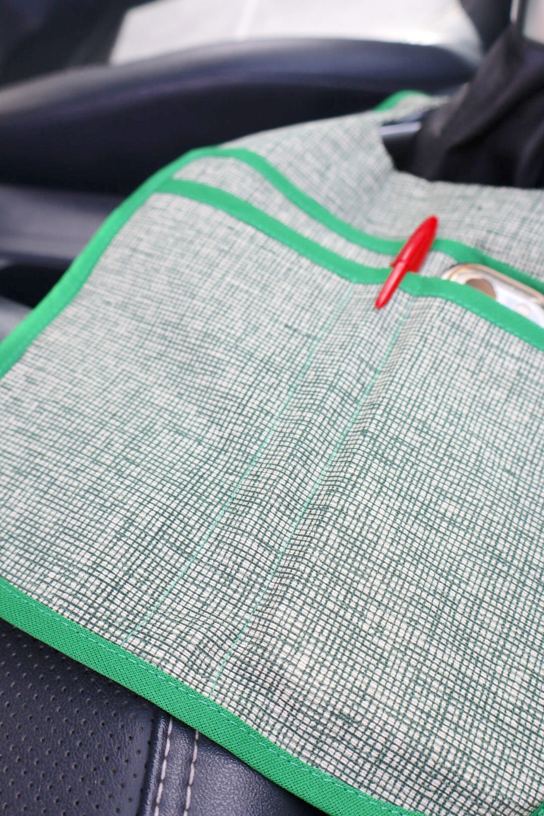 Lixeira para Carro de Tecido com Bolsos Quadriculado Verde