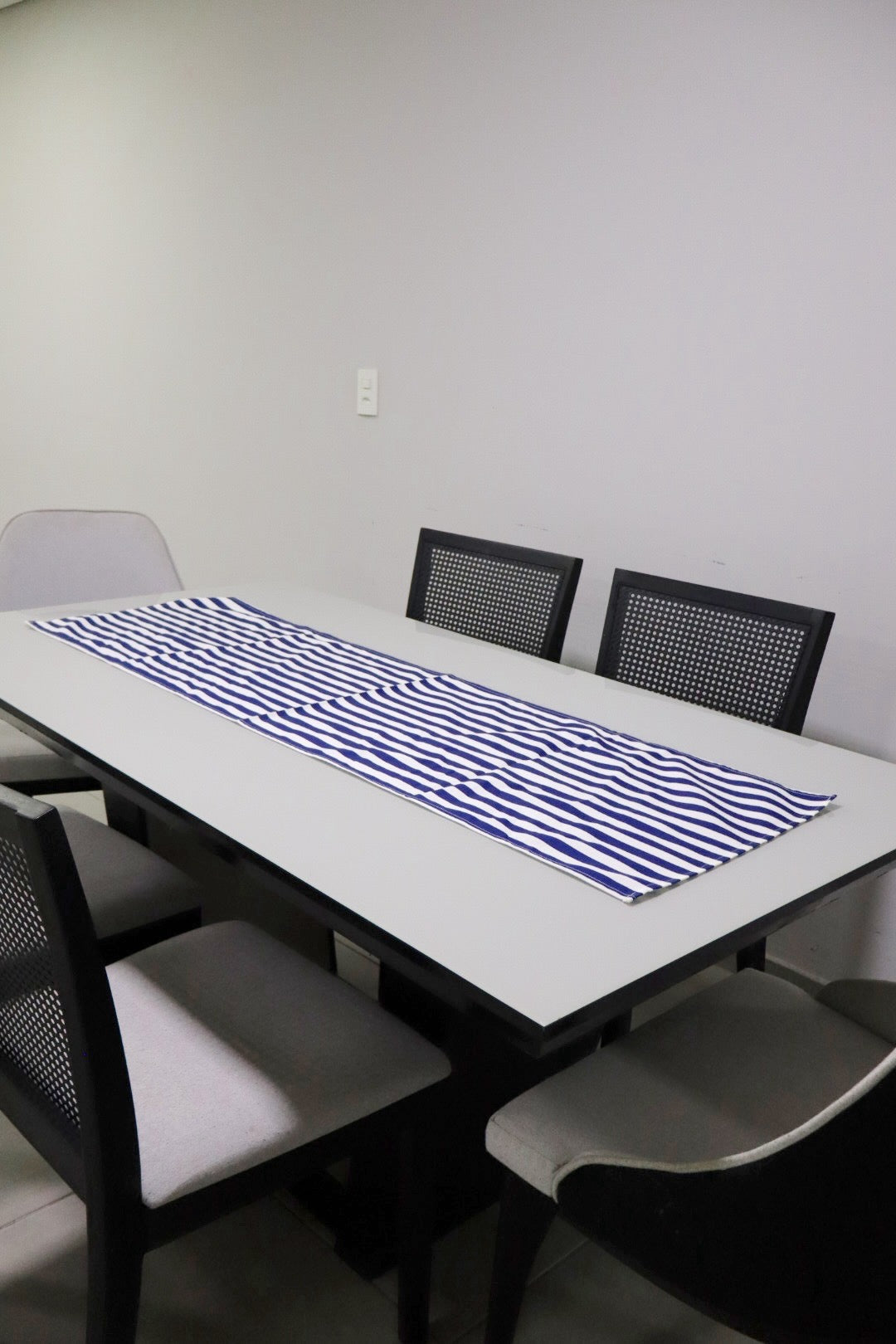 Caminho de Mesa Impermeável Belize Listrado Azul