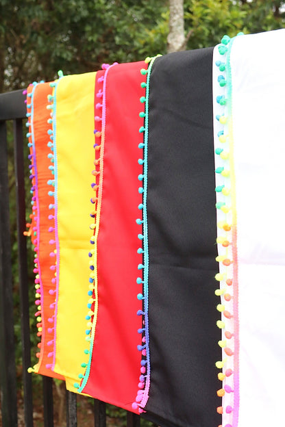 Canga Saída de Praia em Oxford com Pompom Colorido