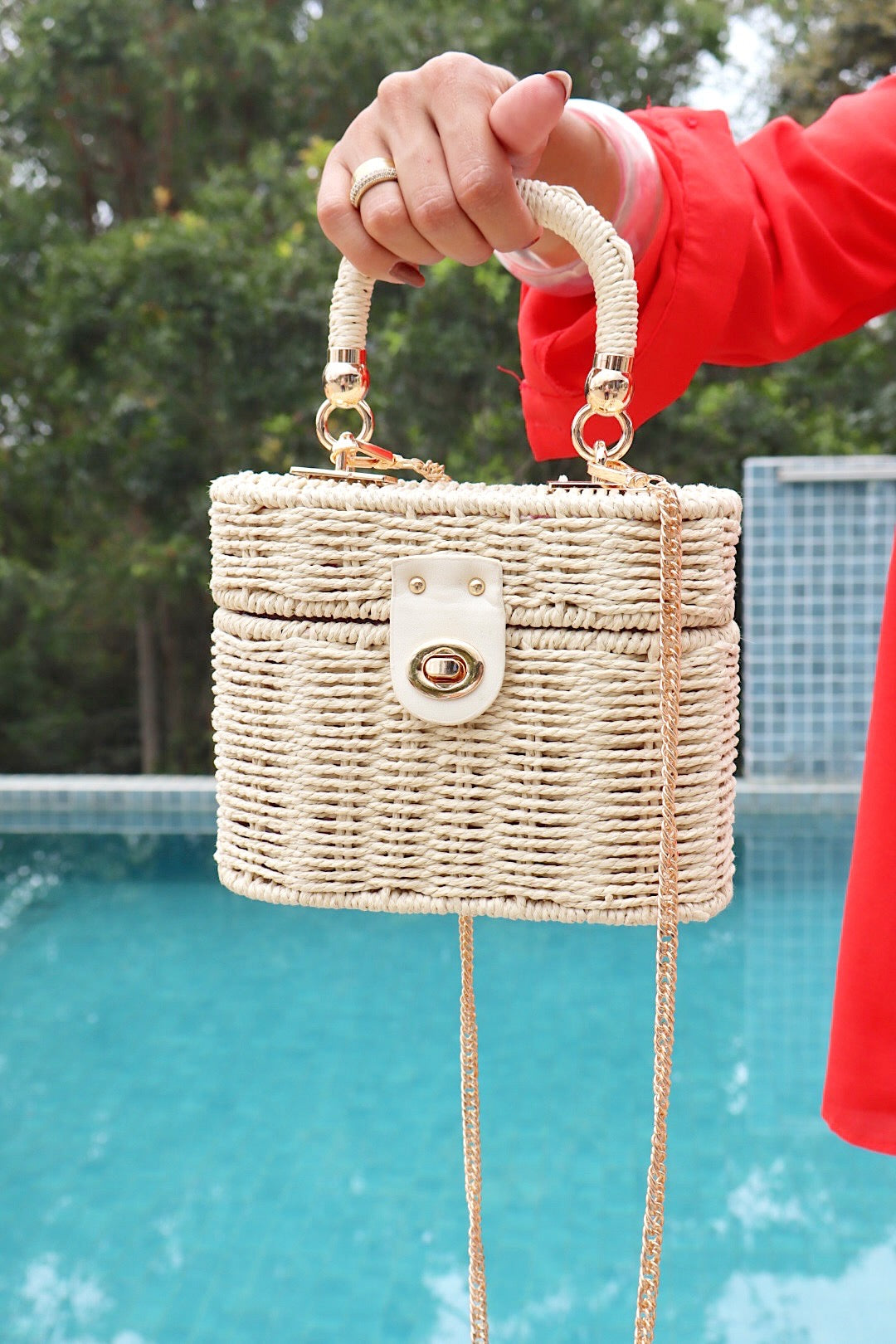 Bolsa Baú de Palha com Alça de Corrente