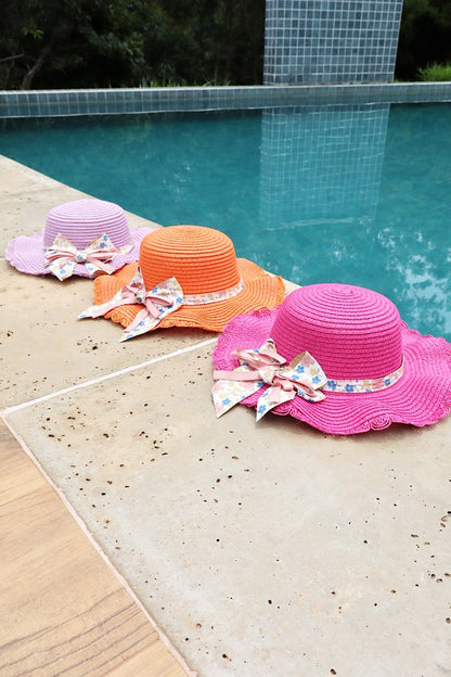 Chapéu Infantil de Praia com Laço Floral