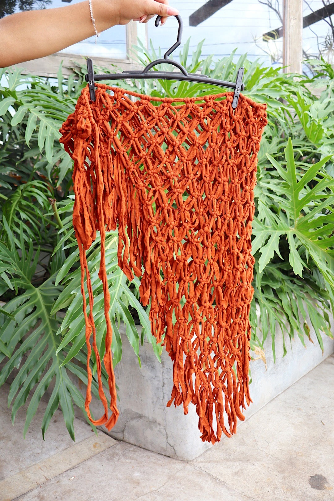 Saída de Praia Crochê Macramê Curta Recorte Luxo em Malha Terracota