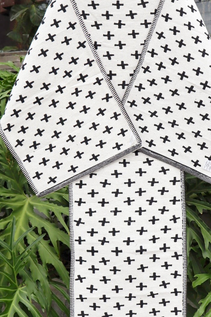 Jogo de Passadeira Algodão Indiano Dupla Face Cru e Preto +