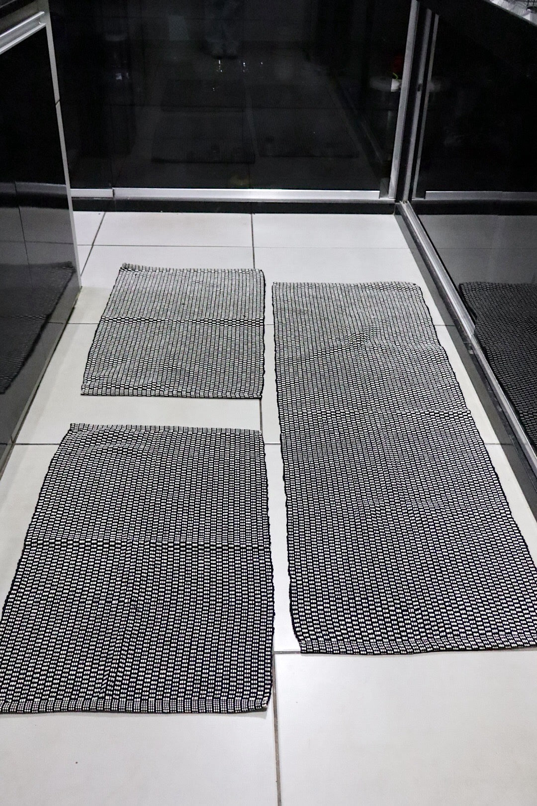 Jogo de Passadeira Linha Preto e Branco