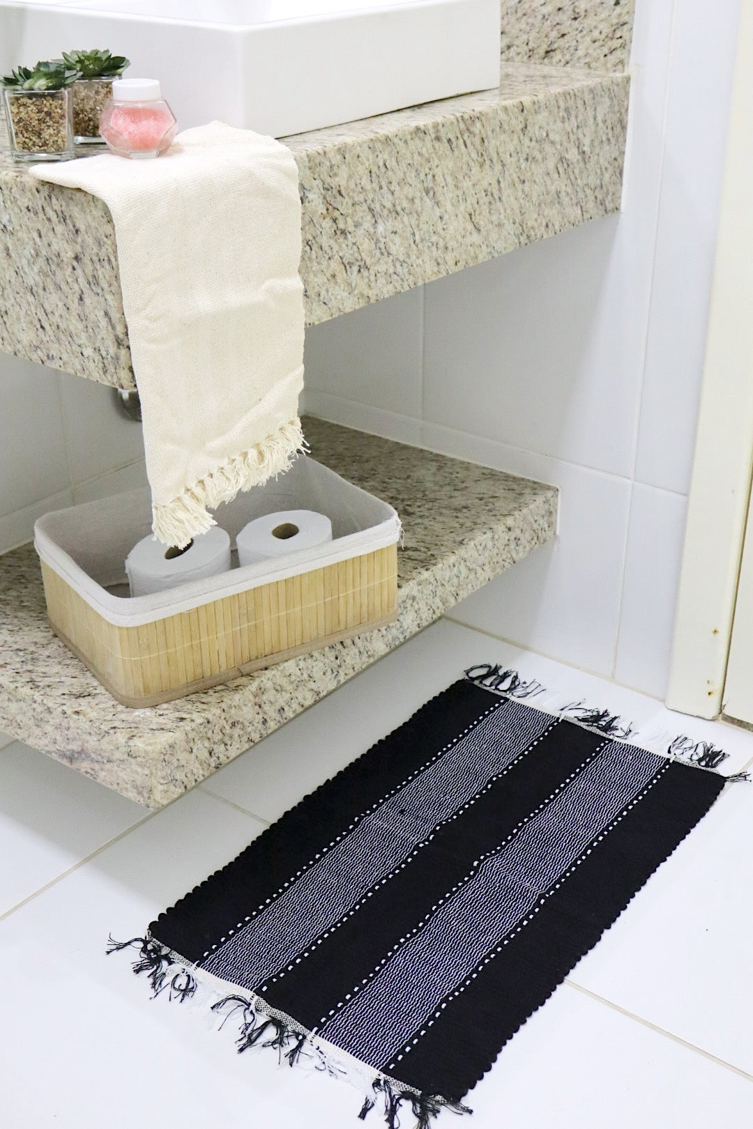 Kit 2 Peças de Lavabo Comum Cru, Preto e Branco