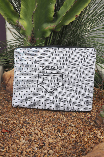 Necessaire Porta Cueca Limpinha Sujinha G Bolinhas Preta