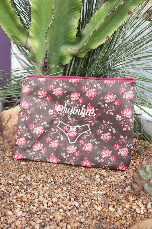Necessaire Porta Calcinha Limpinha Sujinha G Flores Vermelhas Fundo Marrom