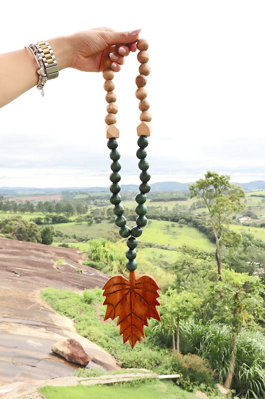 Colar / Terço de Mesa Médio Decorativo Folha Verde