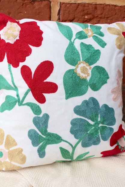 Capa de Almofada Bordada em Linho 45x45 Flores EST013