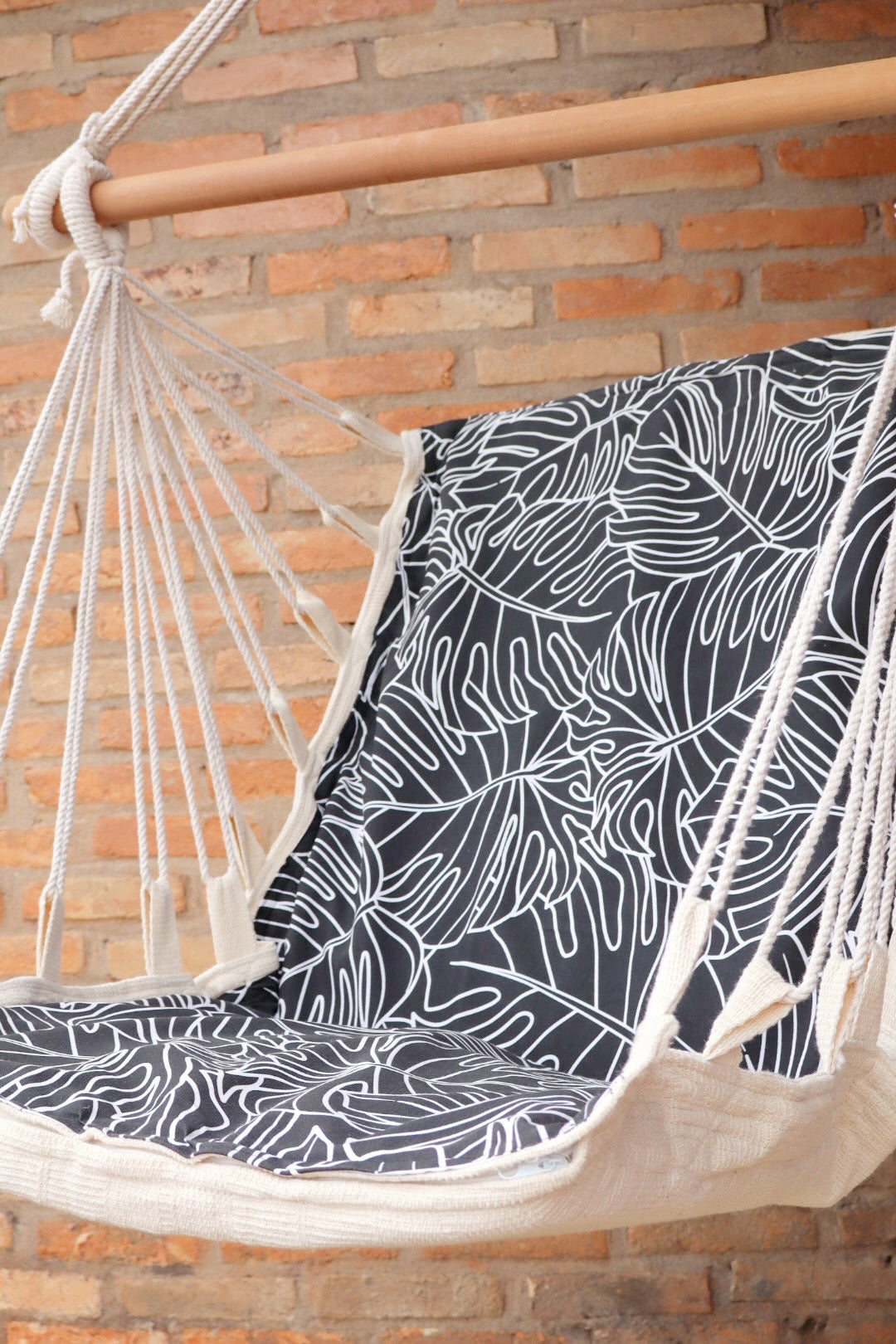 Rede Cadeira De Balanço Impermeável Folhas Preta