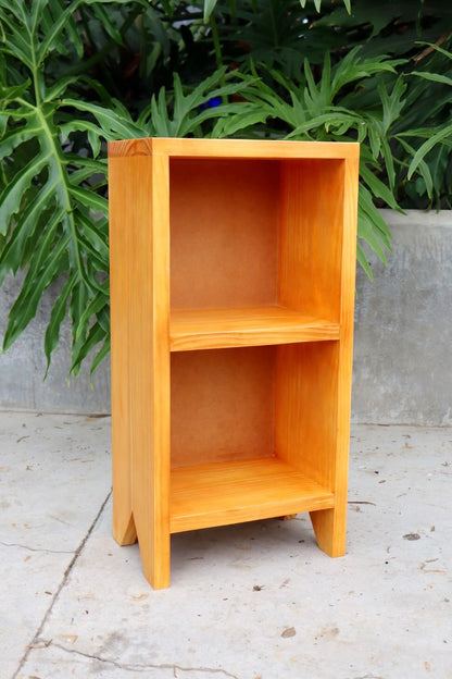 Estante de Madeira 2 Nichos