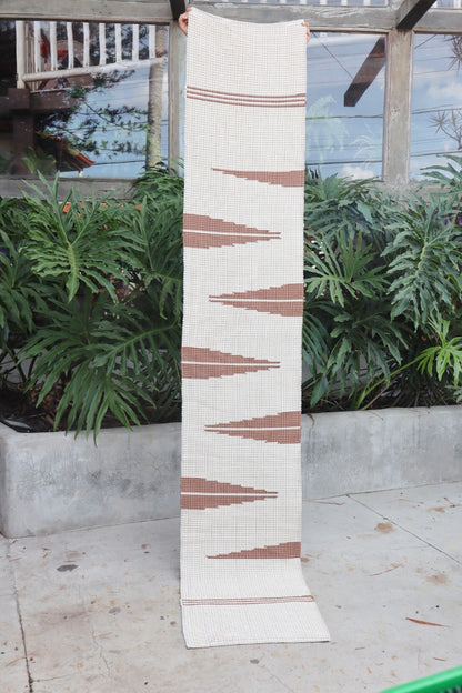 Passadeira Linha Bico Avulsa Cru e Marrom