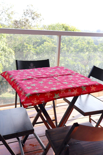 Toalha de Mesa Quadrada Composê Estrelas Vermelho Natal