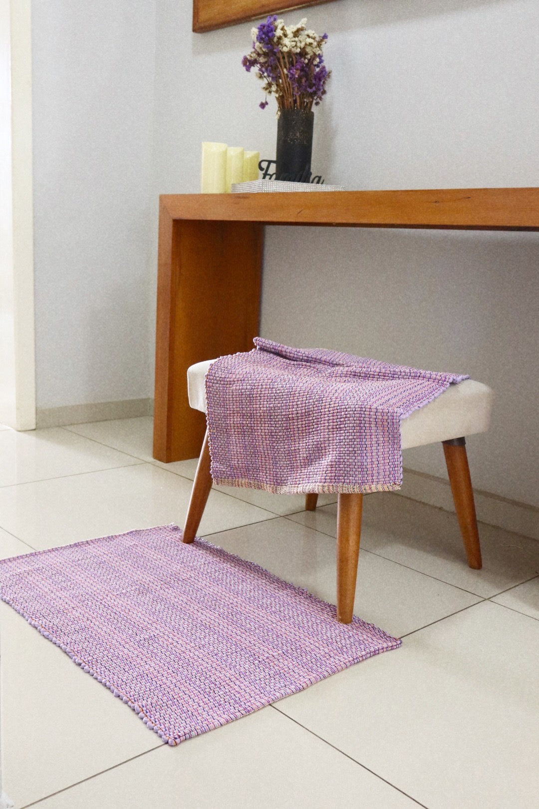 Par de Tapete de Malha Sem Franja Liso Lilás