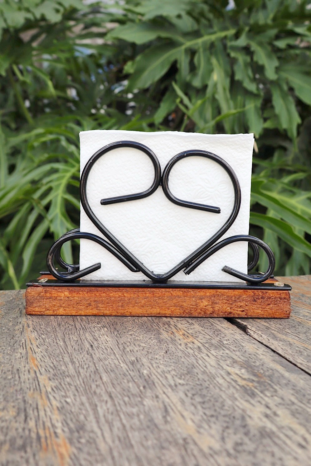 Porta Guardanapos em Ferro e Madeira