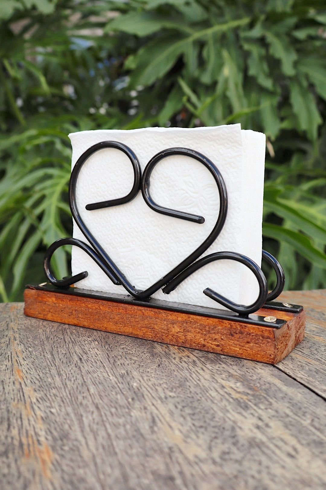 Porta Guardanapos em Ferro e Madeira