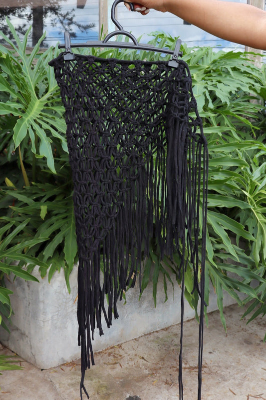 Saída de Praia Crochê Macramê Curta Recorte Luxo em Malha Preta