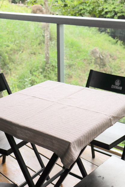 Toalha de Mesa Quadrada Listrada Nude 0,70x0,70m