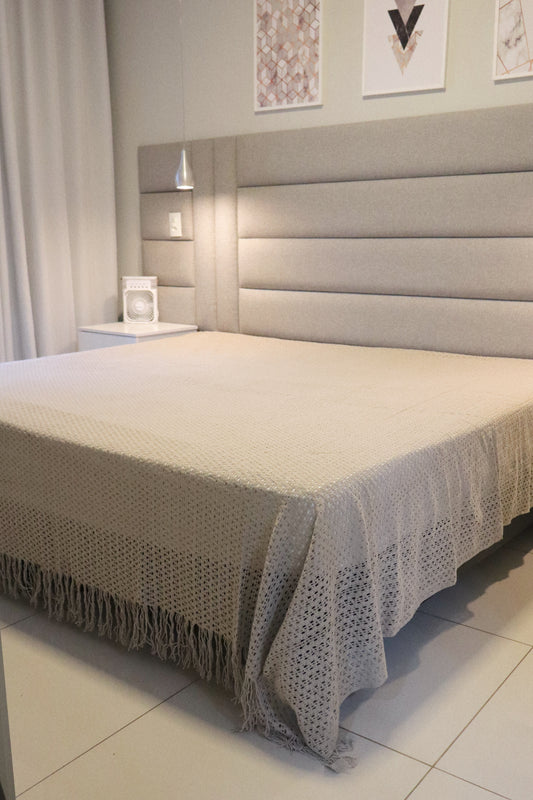 Colcha para Cama Casal em Renda Bege 2,30x2,90m
