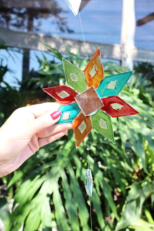 Móbile Fio de Luz Espelhado Estrela Colorido