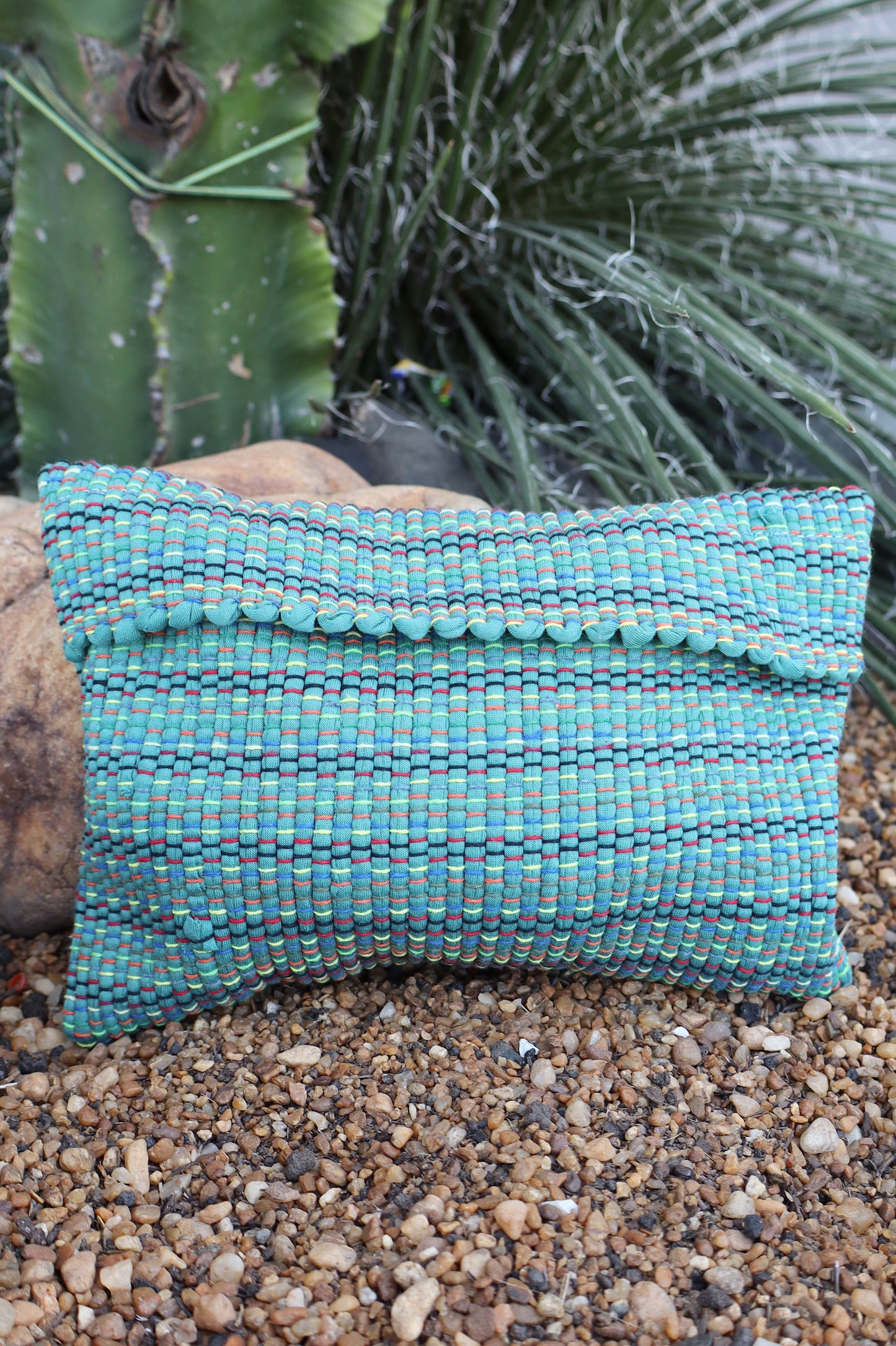 Bolsa Necessaire Malha Tear Tifanny
