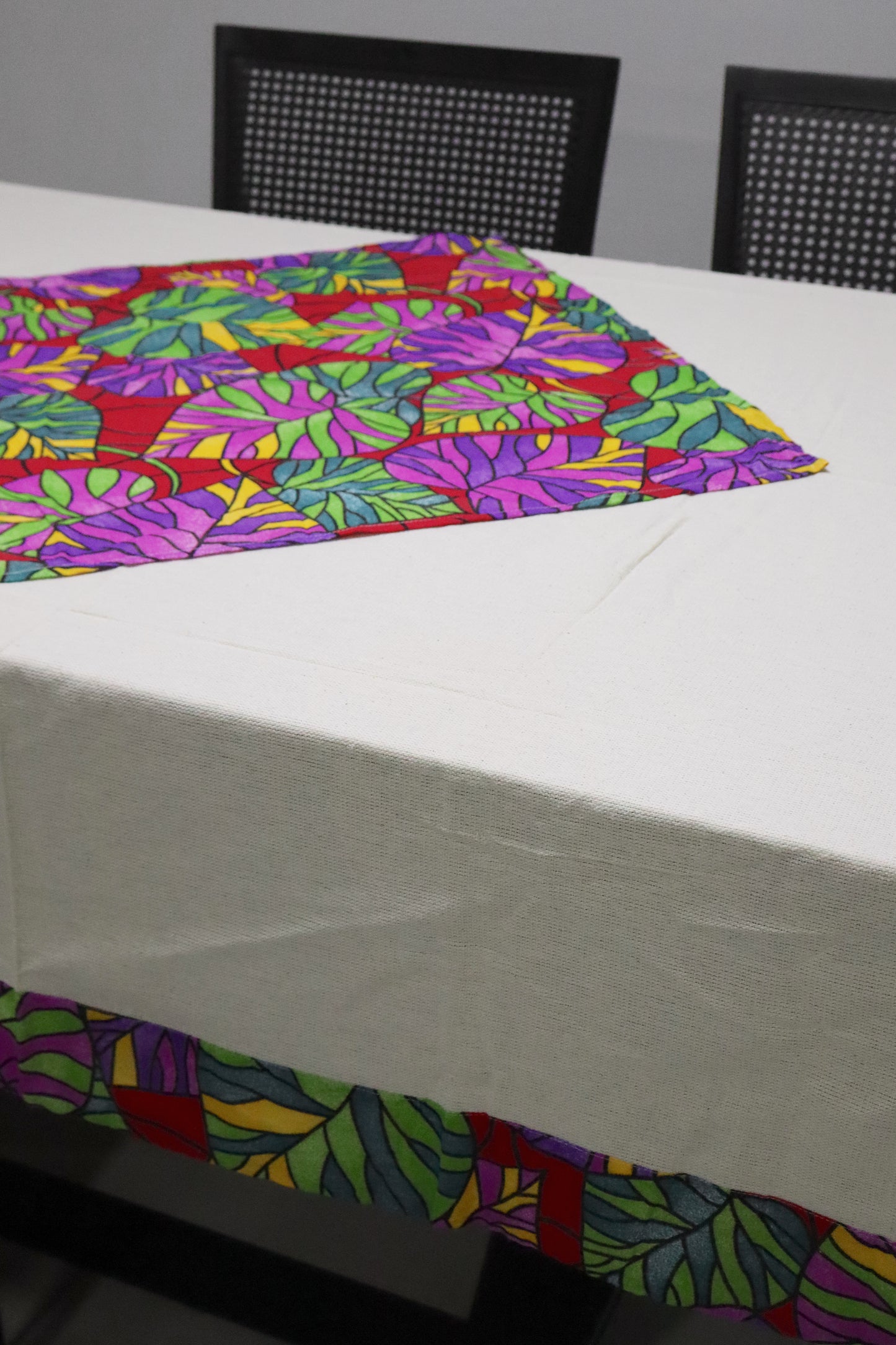 Toalha De Mesa Chita com Composê Geométrica 1,5mx3,0m
