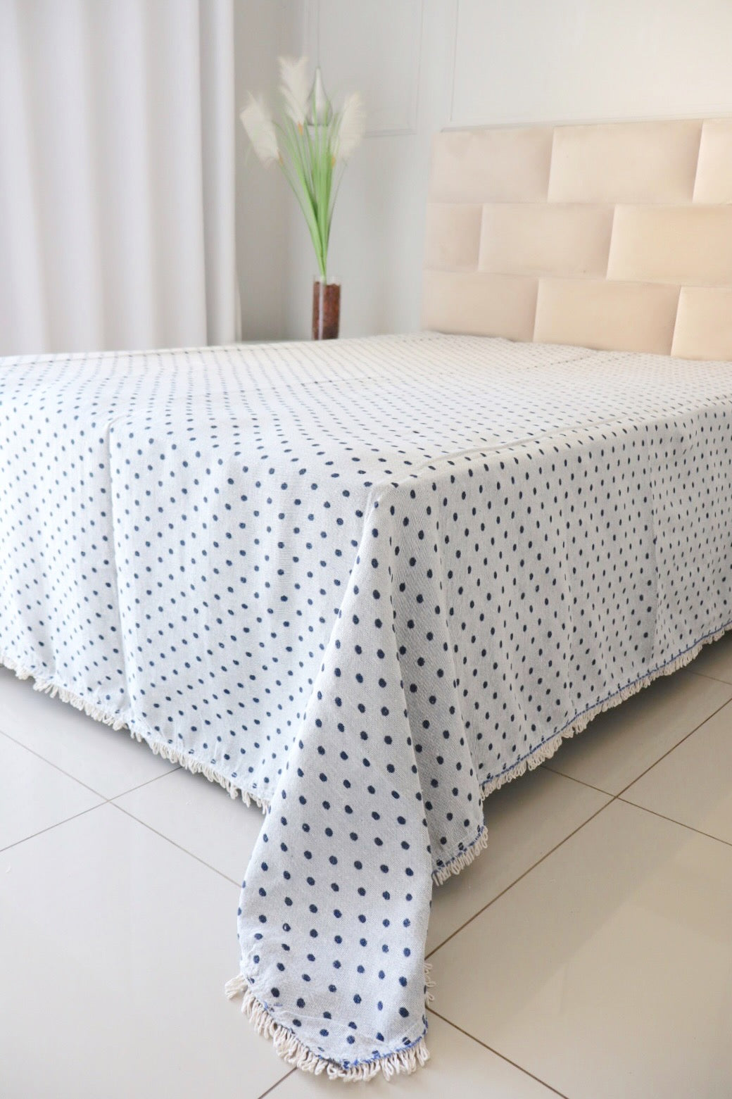 Colcha Casal Bolinhas Dupla Face Azul 2,10x2,40m