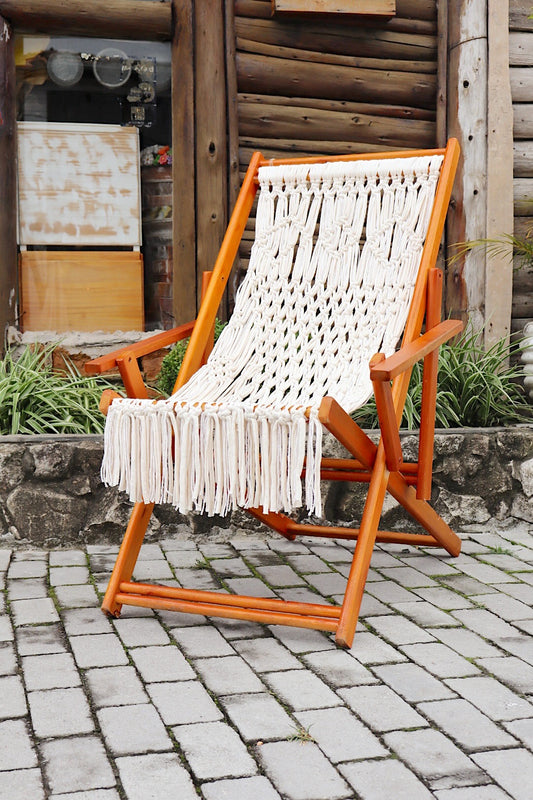 Cadeira Espreguiçadeira Dobrável Madeira com Assento em Macramê