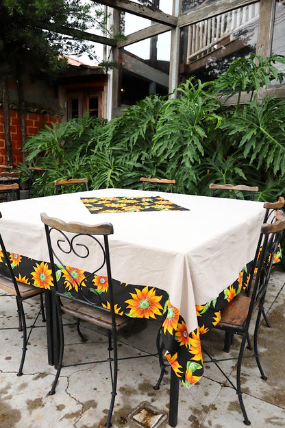 Toalha de Mesa Quadrada Com Barra em Chita Preta Mesa 8 Lugares 2,40x2,40m