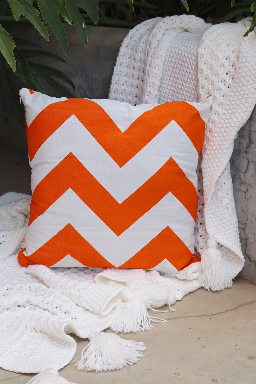 Capa de Almofada em Gorgurinho Chevron Laranja 45x45