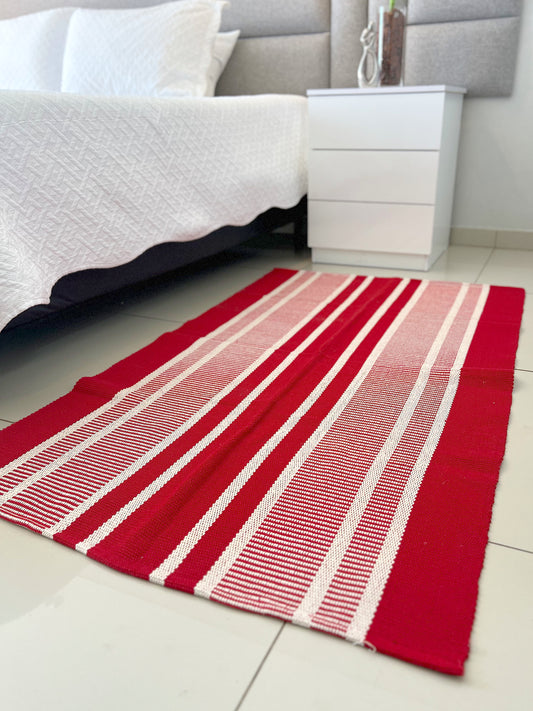 Tapete Médio Linha Vermelho Listras 0,80x1,50m