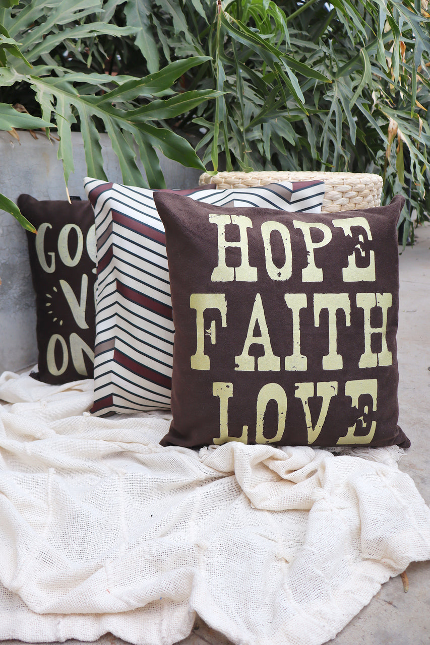 Kit 3x Capa de Almofada Suede Estampada Marrom 45x45cm