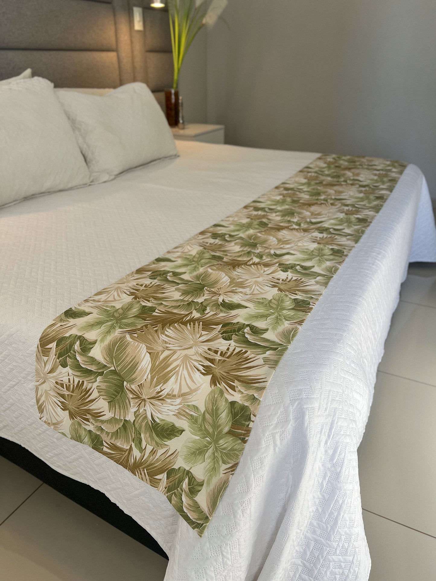 Kit Peseira + 2 Fronhas em Tecido Belize Folhas
