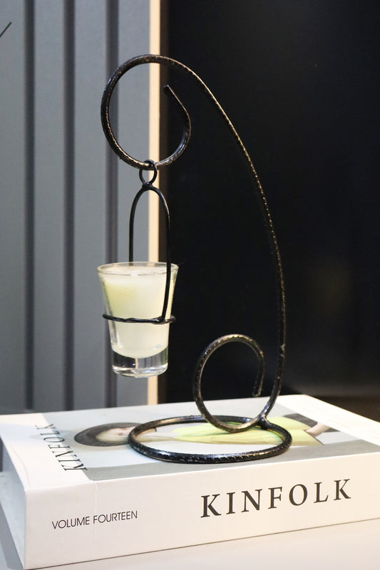 Castiçal de Mesa em Ferro