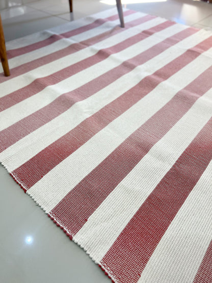 Tapete em Linha Listrado Terracota e Cru 1,50x1,50m