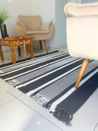 Tapete em Linha Marrom Café Listrado 1,50x1,50m