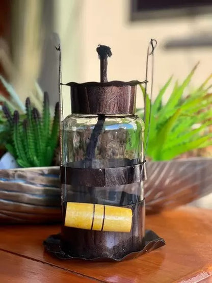 Lamparina Rústica Envelhecida com Cabo de Madeira