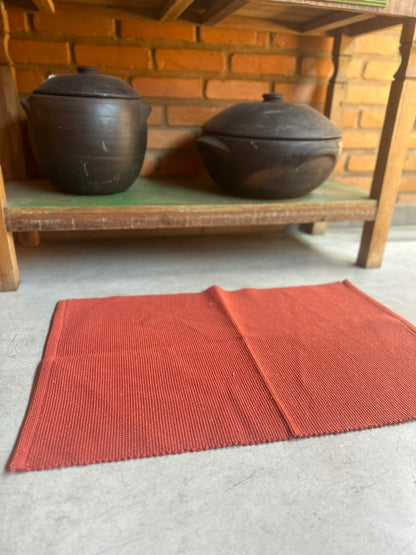 Tapete em Linha Terracota 48x78cm