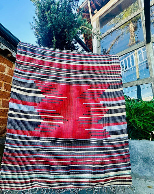 Tapete de Bico em Malha Vermelho 1,50x1,50m