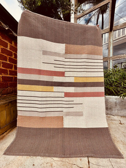 Tapete Linha Trabalhado Listras Terra e Mostarda 1,50x2,00m