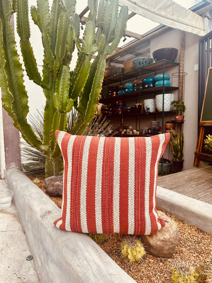 Capa de Almofada em Linha 100% Algodão Listrada Terracota e Cru 50x50