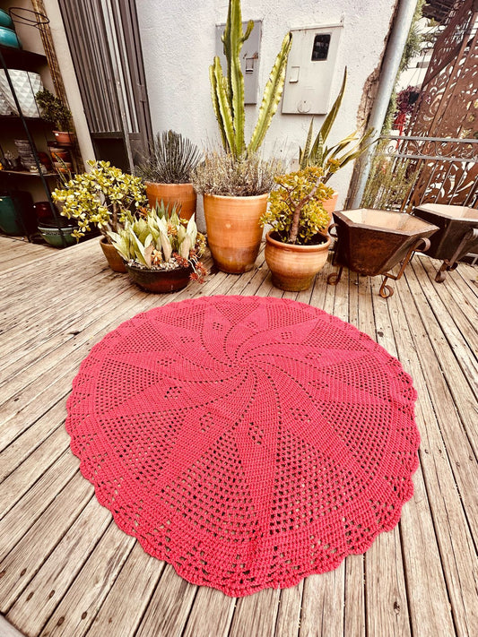 Tapete Redondo em Crochê Vermelho