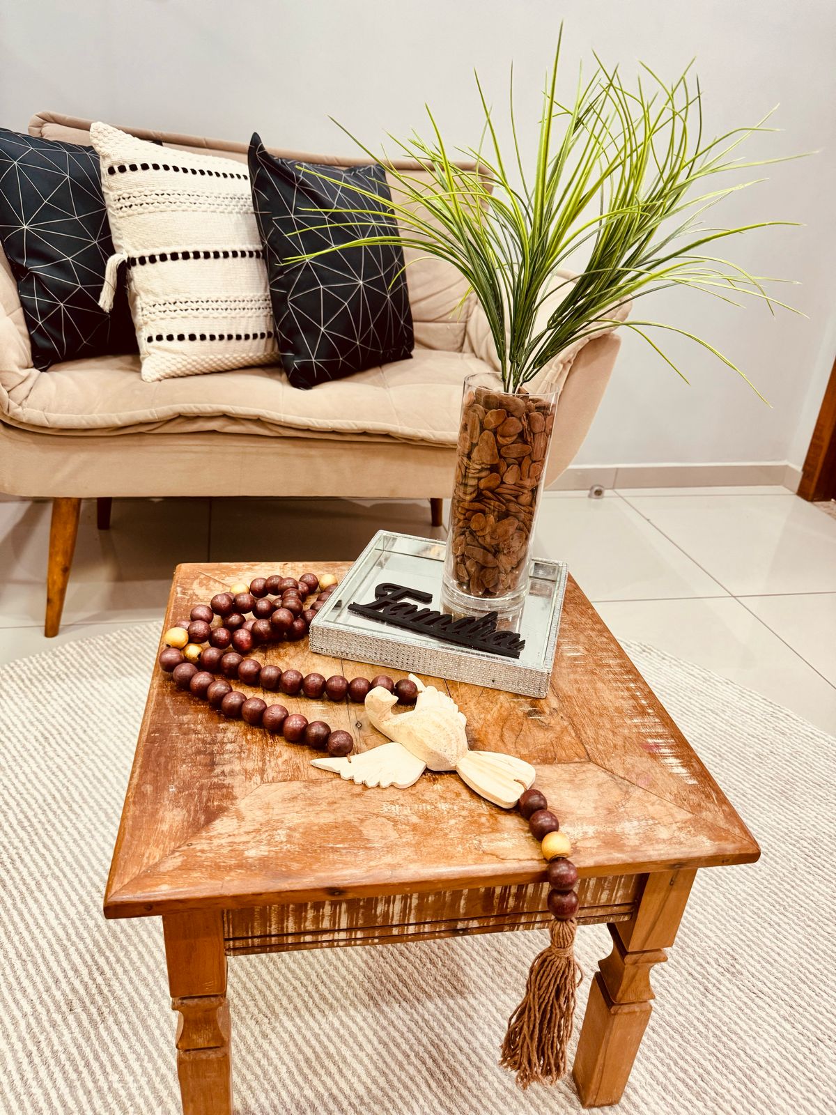 Colar / Terço de Mesa Decorativo Divino Vinho