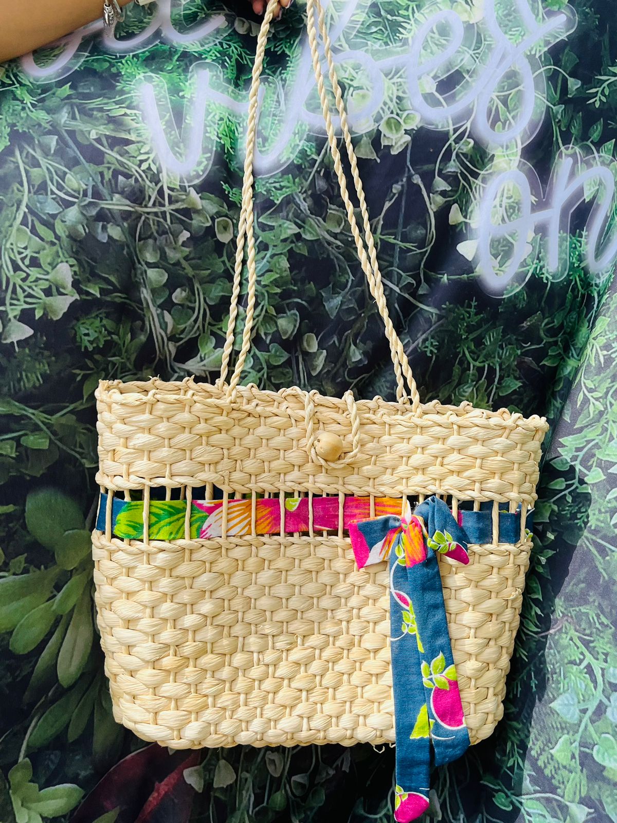 Bolsa de Palha Decorada Com Chita Azul Escuro
