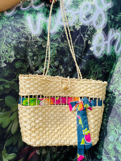 Bolsa de Palha Decorada Com Chita Azul Escuro